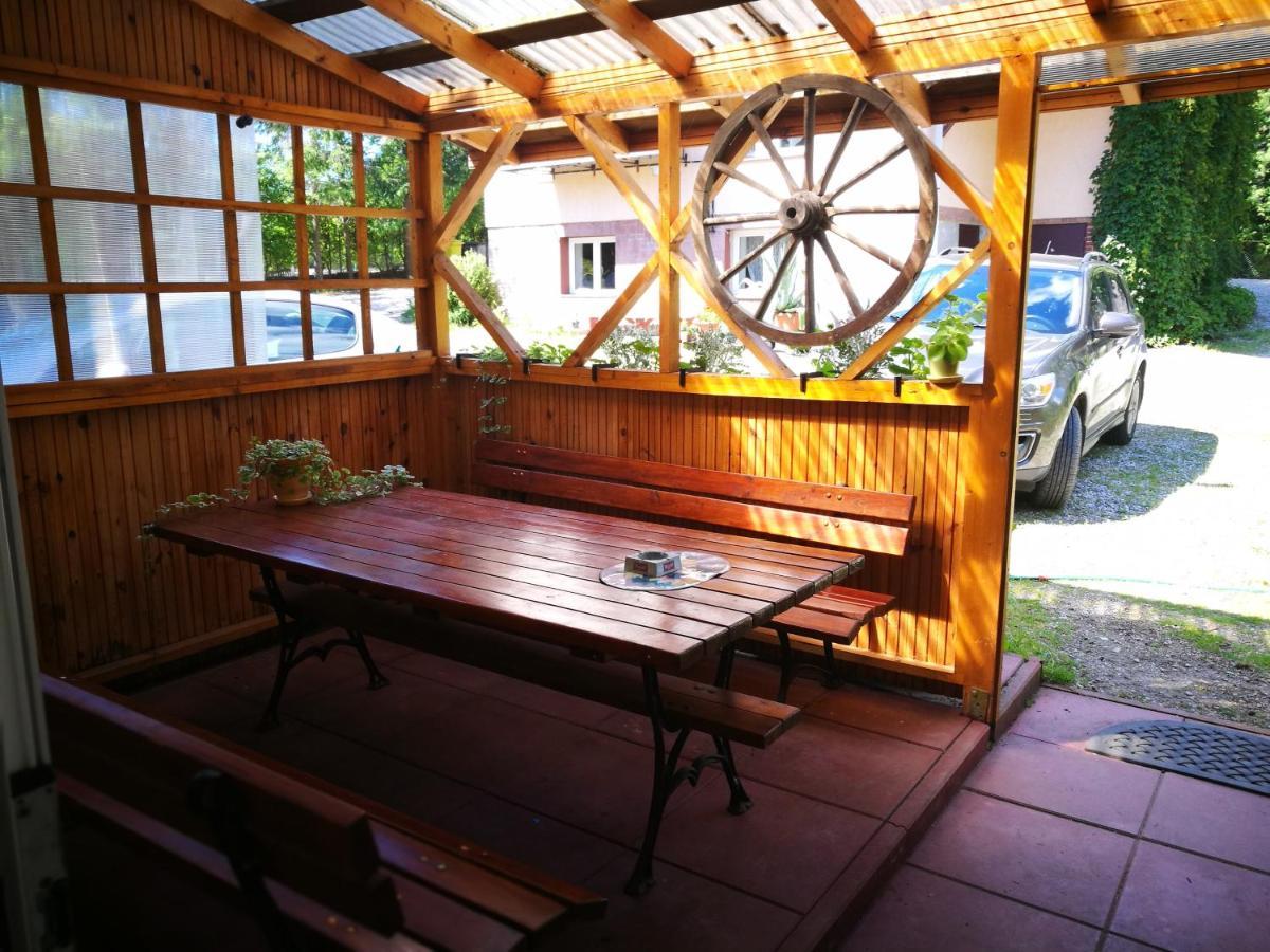 Agrowczasy U Mirusi Villa Wizajny Exterior photo